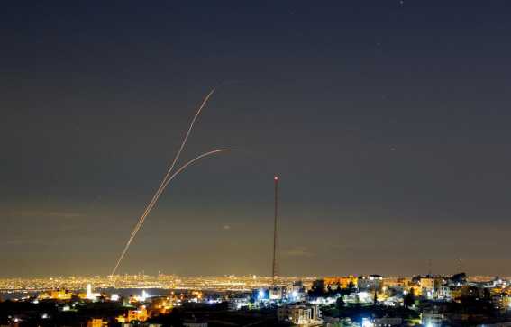 أبرز تطورات اليوم الثاني من الهجمات الإسرائيلية الأميركية على إيران 