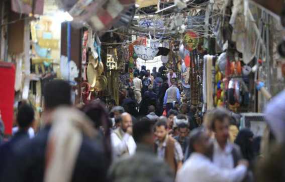 الحرب على إيران تلقي بتبعاتها على معيشة اليمنيين