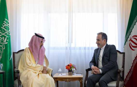 اتصال سعودي إيراني يبحث التطورات الإقليمية "ومنع التصعيد" في المنطقة