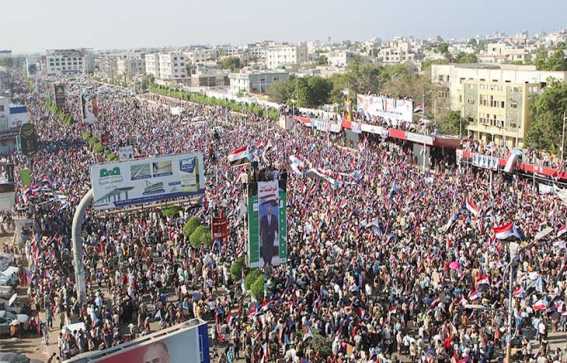 «المجلس الانتقالي» يُحذّر الحكومة من «أي أنشطة استفزازية»