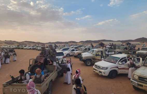 الحوثيون يصعدون للتغطية على الرفض القبلي