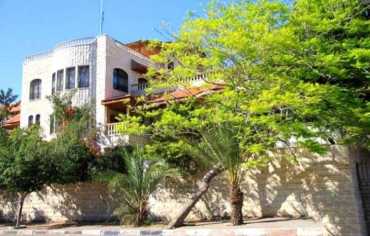  خلافات حوثية للاستيلاء على "قصر عرفات" في صنعاء