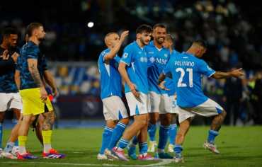 «الدوري الإيطالي»: نابولي يستعيد الصدارة بثنائية في يوفنتوس