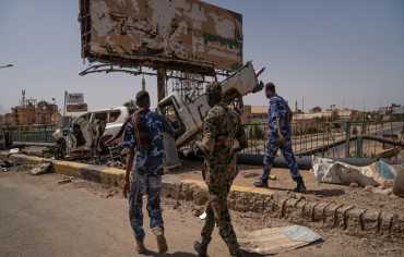 الجيش السوداني يكثف غاراته على معاقل "الدعم السريع"