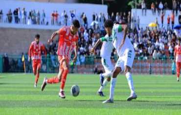 المكلا وشعب حضرموت يواصلان صدارة الدوري اليمني