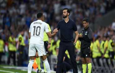 دموع كارفاخال واحتفال مبابي.. مشهد عاطفي بمدريد في ليلة سقوط برشلونة