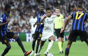 «الدوري الإيطالي»: إنتر ميلان يقلب تأخره أمام أودينيزي لفوز كبير «بالخمسة»