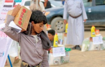 يمنيون يواجهون الجوع و تحذيرات أممية من استمرار تدهور الأمن الغذائي