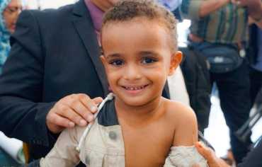 الأمراض الوبائية تتكالب على اليمنيين بسبب منع اللقاحات