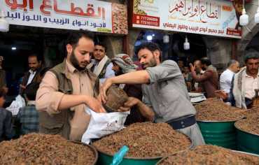 الزبيب الإيراني يغزو الأسواق اليمنية ويهدد المزارعين بالإفلاس