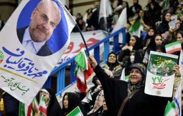 إيران تنتخب اليوم: ثلاثة وجوه تقود السباق الرئاسي