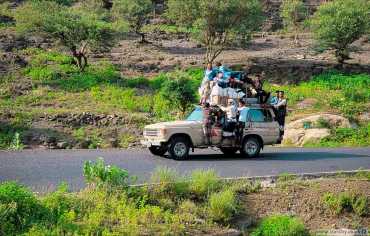 الحرب تضاعف تكاليف النقل في اليمن 800%