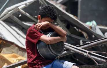 «هدنة غزة»: تحركات نحو «حل جزئي» بعد قرار «إدخال المساعدات»