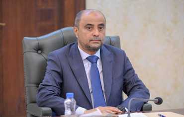 بن بريك يباشر مهامه من عدن وسط تحديات اقتصادية بالغة الصعوبة