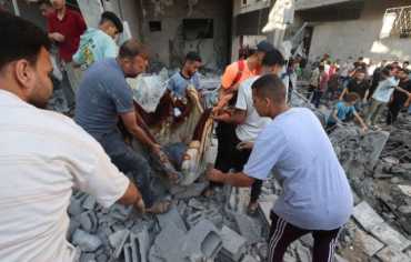 مجزرة جديدة .. الاحتلال يقصف غزة بعنف ويوقع عشرات الضحايا