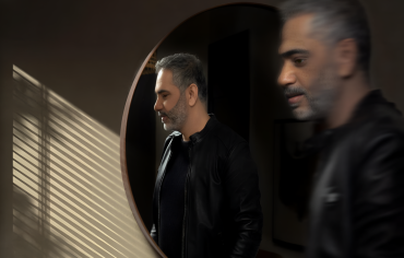 فضل شاكر: الغناء من خلف جدران العزلة