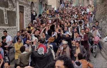 يمنيون يتهمون وسطاء مرتبطين بالحوثيين بابتزاز أسر المعتقلين