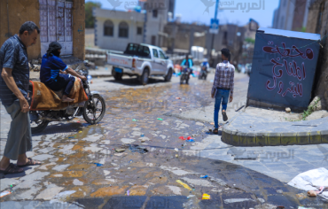 مياه الصرف الصحي تلوّث شوارع تعز