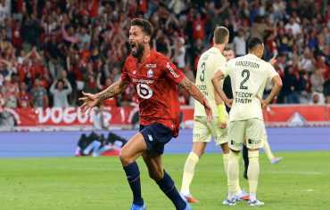 بعد تألقه مع ليل... هل يطرق جيرو باب المنتخب الفرنسي من جديد؟