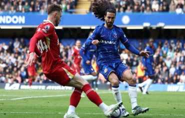  تشيلسي يستضيف ليفربول في مواجهة ساخنة لتضميد الجراح بالدوري الإنكليزي