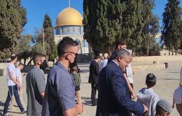 بن غفير يقتحم المسجد الأقصى على رأس مستوطنين "مصلياً للنصر"