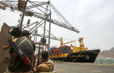 جمارك اليمن: مطالبات دولية بضبط التهريب وتسرّب الموارد