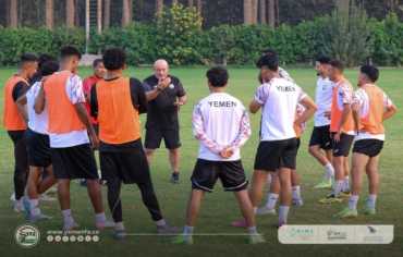 المنتخب الوطني الأول يبدأ معسكرة الخارجي في القاهرة