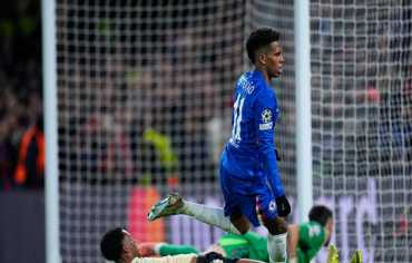 برشلونة يُعاني أمام الكبار بسقوطه على يد تشلسي.. وبصمة يامال مفقودة