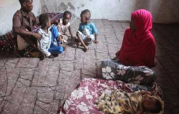 لاجئون صوماليون يعودون إلى بلدهم هرباً من البطالة والصراع في اليمن