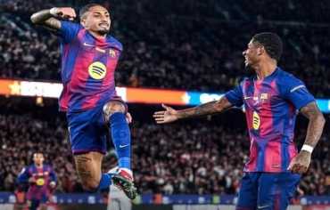 الدوري الإسباني: ثنائية رافينيا تُعزّز صدارة برشلونة