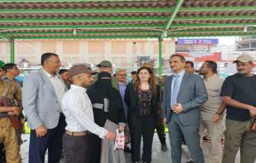 عدن تدشن أول سوق تجارية بإدارة نسائية كاملة