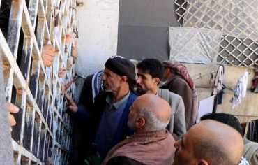 الحوثيون يجندون مئات السجناء في عمران وصعدة مقابل إطلاقهم