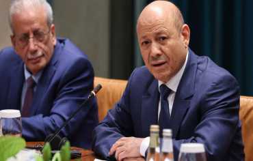 قيادة الشرعية عاجزة أمام "الانتقالي"... وتراهن على موقف الرياض