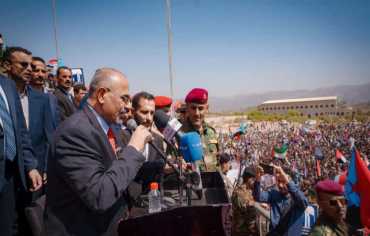 "المجلس الانتقالي" يؤكد الشراكة مع الإمارات ويرفض قرارات العليمي