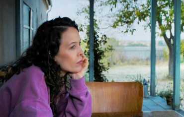 "مرايا رقم 3": سينما موحية ومُنسابة وفيلم غامض وحسّاس