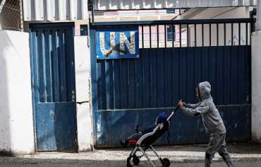 "إسرائيل" توقف منظمات إغاثية في غزة.. "جريمة دولية" وكارثة تتفاقم