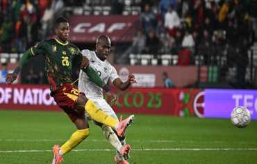 كوفاني يكتب التاريخ مع الكاميرون في أمم أفريقيا بخطوات إيتو واحتفال رونالدو