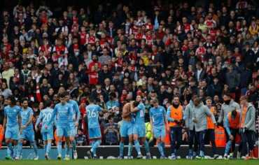 مانشستر يونايتد يتطلع لحسم الديربي أمام مانشستر سيتي في بداية رحلة كاريك