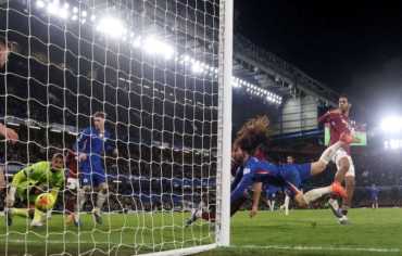 ريمونتادا مثيرة تقود تشيلسي للفوز على ويستهام في ديربي لندني بالدوري الإنكليزي