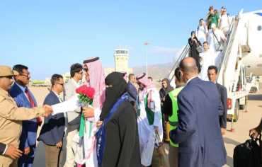 مطار سقطرى يستقبل أولى الرحلات الدولية المباشرة من جدة السعودية