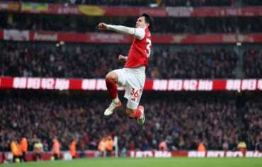 أرسنال يعزز صدارته للدوري الإنكليزي بفوز كبير على سندرلاند