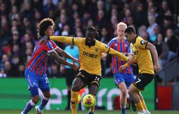 العنصرية تواصل التفشي في الملاعب الأوروبية.. أروكوداري آخر الضحايا