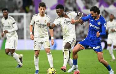  ريال مدريد يسعى إلى استعادة توازنه وبرشلونة في مهمة صعبة بالدوري الإسباني