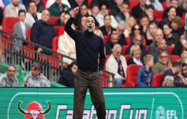 غوارديولا يخطف الأنظار في نهائي الرابطة وشرقي يفسد فرحته