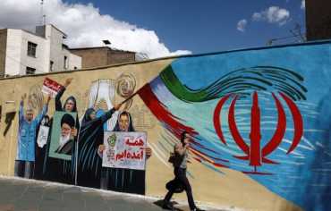 باحثة أنثروبولوجية: إيران عالقة بين نظاميْ صمت.. الحرب والقمع