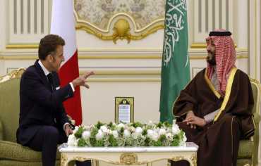 ولي العهد السعودي وماكرون يبحثان أمن الملاحة بعد التهدئة