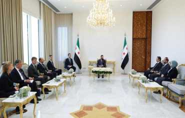 الشرع يبحث مع مسؤولين هولنديين عودة اللاجئين وإعادة الإعمار