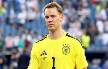 حارس مرمى المنتخب الألماني مانويل نوير يعلن نهاية مسيرته الدولية بشكل نهائي