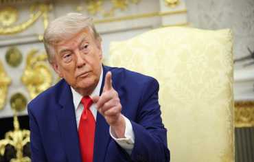 ترامب يعلن استئناف المفاوضات اليوم وترقب لموقف إيران