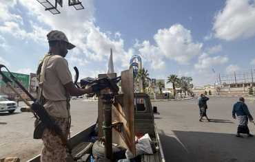 الحوثيون يستهدفون مأرب والمخا وعدن بالصواريخ والمسيّرات